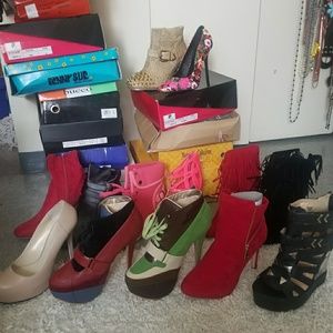 Brand new shoes all 13 pair for 100 dollars